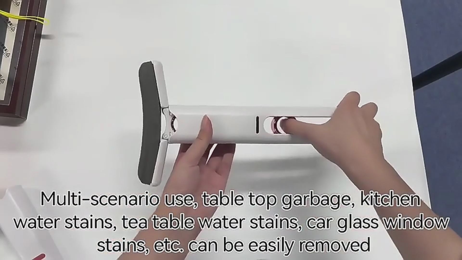 Portable self-squeeze short mop